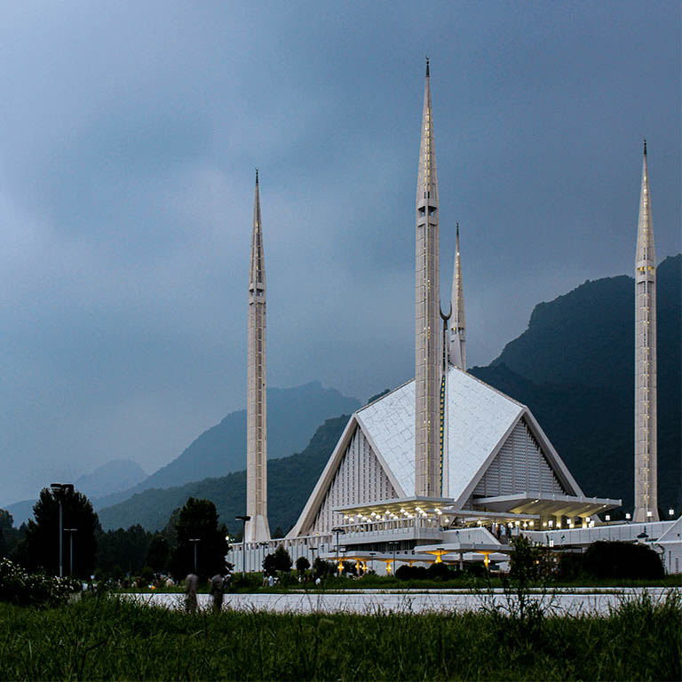 Islamabad Masjeed-min